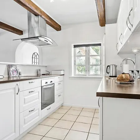 Awesome In With House A Panoramic View Apartmán